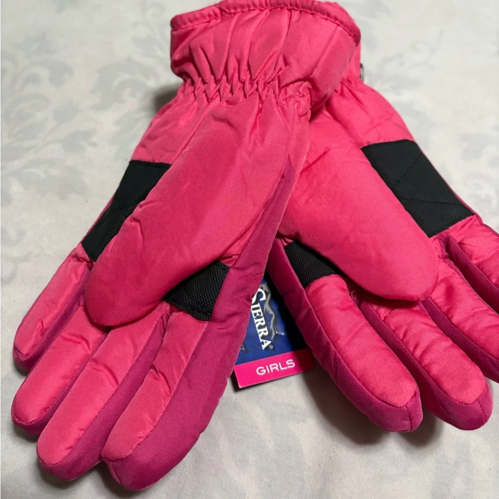 Kids' Fuchsia Mittens